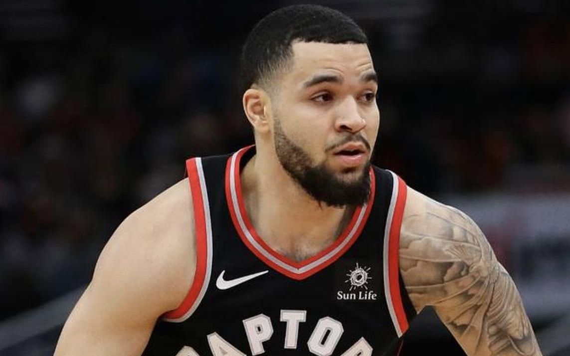 还在防守端 还在防守端